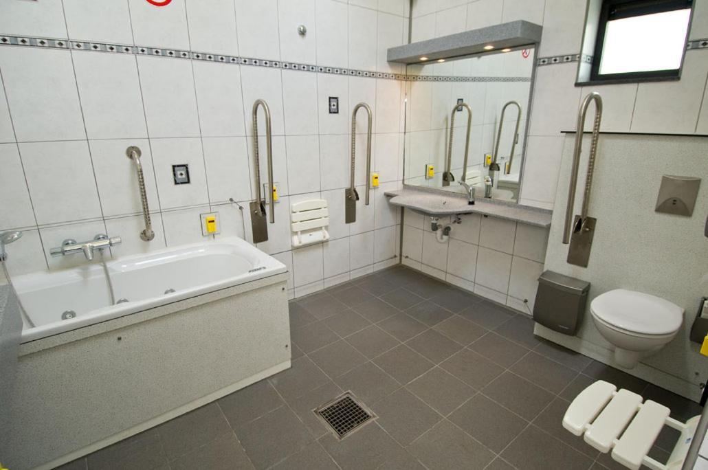 Camping De Binnenvaart Superior Chalet Aan de Wolfsberg Eksteriør billede